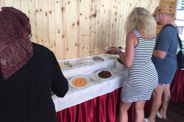 Beautiful Sultan House At Cleopatra Beach 1 With Umbrellas, Balcony, Barbecue, Private 100Mbps Wifi, Smart Tv, Table Games, Vip Trans-Fer - Beautiful Apartmenthouse 阿拉尼亚 外观 照片